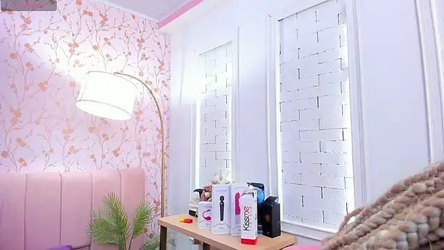 Snapshot of amber-hill chatting on 10-04-25, 03:46 amber-hill online show from 10-04-25, 03:46
