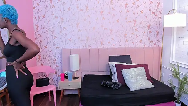 amber-hill online show from 03-12-26, 12:09