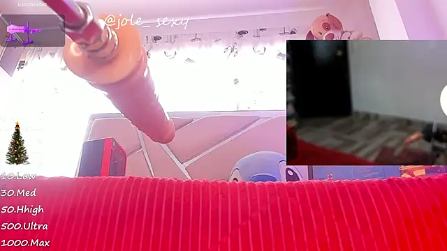Snapshot of jolee__ chatting on 12-25-24, 03:28 jolee   online show from 12-25-24, 03:28