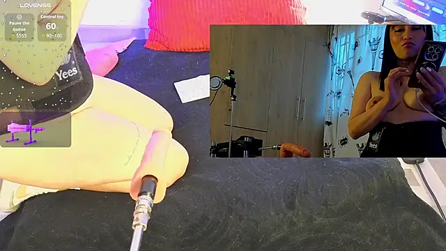 jolee   online show from 02-10-26, 10:31