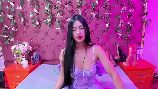 Mariana Prin online show from 12-16-25, 02:27