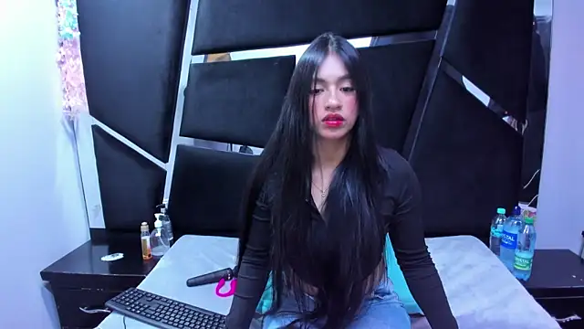 Snapshot of Mariana_Prin chatting on 06-08-26, 03:07 Mariana Prin online show from 06-08-26, 03:07