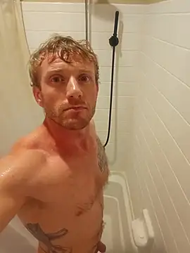 Snapshot of AtomicAsterisk74 chatting on 10-06-25, 04:57 AtomicAsterisk74 online show from 10-06-25, 04:57