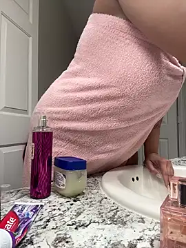 SexyHoneyRedd online show from 02-06-25, 11:20