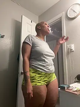 Snapshot of SexyHoneyRedd chatting on 07-24-26, 08:54 SexyHoneyRedd online show from 07-24-26, 08:54