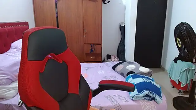 helenca43 online show from 11-27-25, 10:16