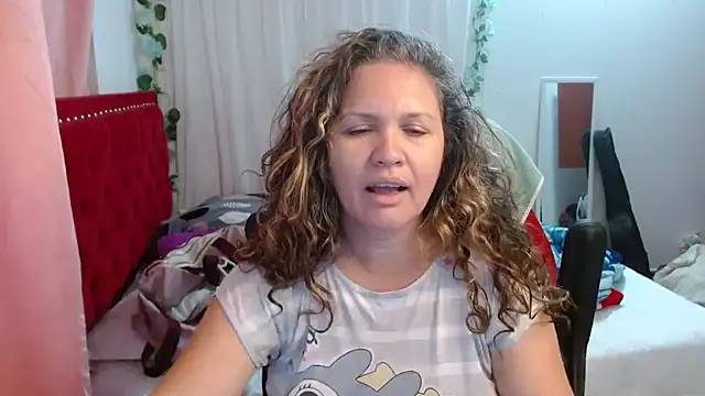 helenca43 online show from 10-24-25, 10:03