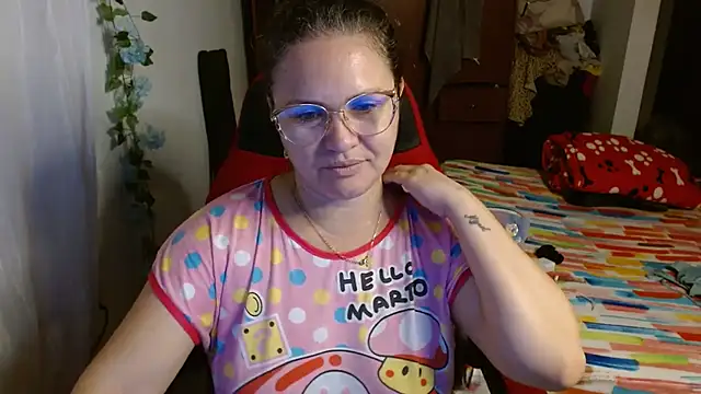 helenca43 online show from 10-09-25, 09:32