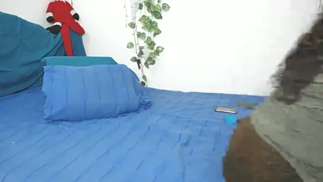 Snapshot of DominaLeona chatting on 11-02-25, 12:48 DominaLeona online show from 11-02-25, 12:48