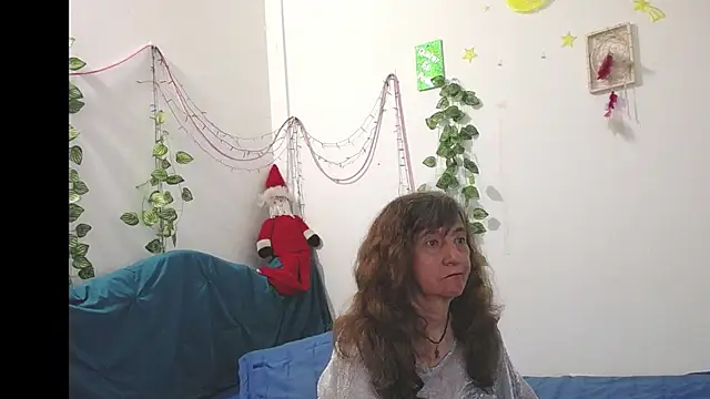 Snapshot of DominaLeona chatting on 11-18-25, 09:18 DominaLeona online show from 11-18-25, 09:18