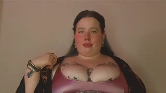 MissBika online show from 12-14-25, 09:53