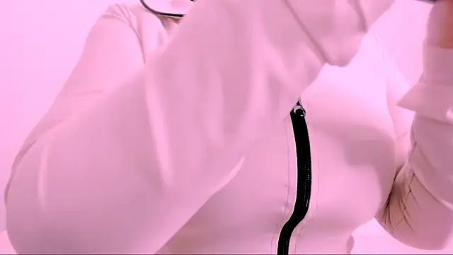 Snapshot of valeriasexxx chatting on 10-23-25, 01:15 valeriasexxx online show from 10-23-25, 01:15
