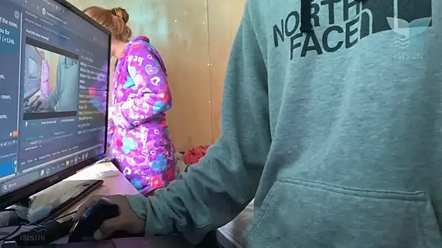 Snapshot of isissun03 chatting on 02-04-26, 12:22 isissun03 online show from 02-04-26, 12:22