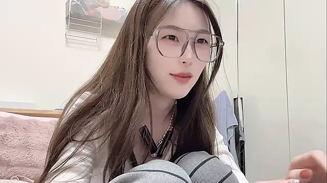 Sweet-Angel999 online show from 03-12-26, 04:44