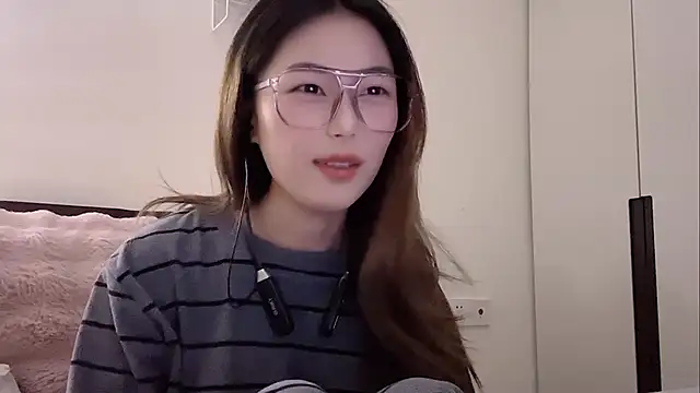 Sweet-Angel999 online show from 02-18-26, 02:02