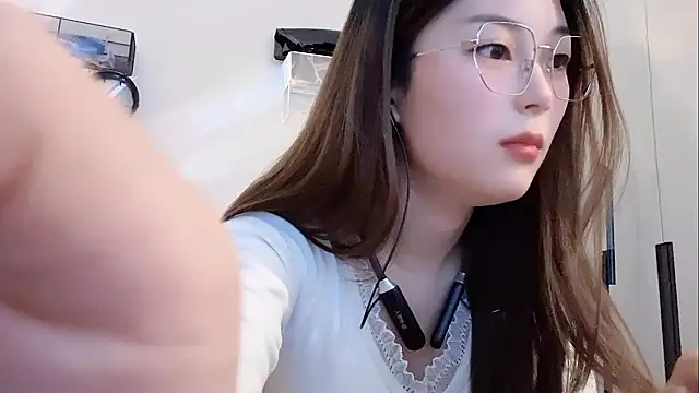 Sweet-Angel999 online show from 01-14-26, 01:59