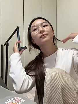 Sweet-Angel999 online show from 12-18-25, 04:00