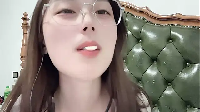 Sweet-Angel999 online show from 04-10-26, 03:52