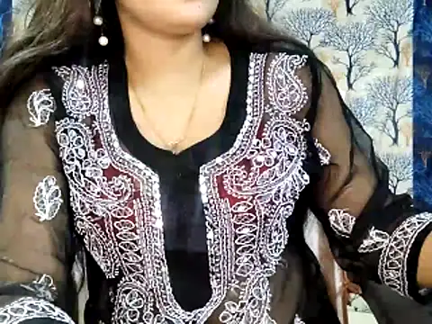 Aarvi Arora online show from 11-27-25, 10:37