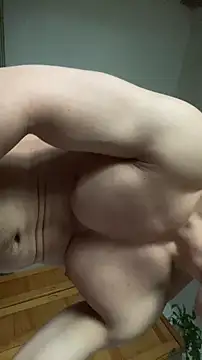 Snapshot of shuai321 chatting on 01-01-25, 04:29 shuai321 online show from 01-01-25, 04:29