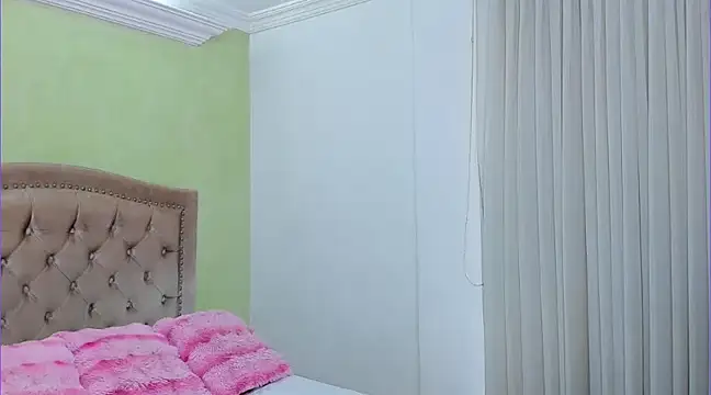 Snapshot of Luciluu20 chatting on 01-21-25, 09:36 Luciluu20 online show from 01-21-25, 09:36