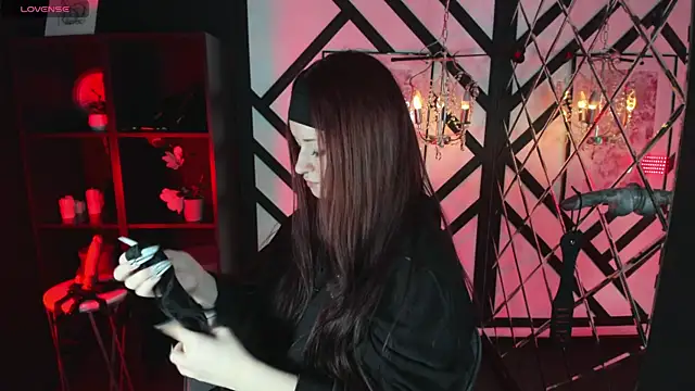 Lily Moonlight online show from 09-26-25, 07:15