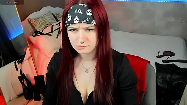Snapshot of Lily_Moonlight chatting on 04-19-26, 02:40 Lily Moonlight online show from 04-19-26, 02:40