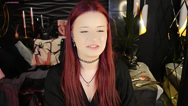 Snapshot of Lily_Moonlight chatting on 05-04-26, 06:49 Lily Moonlight online show from 05-04-26, 06:49