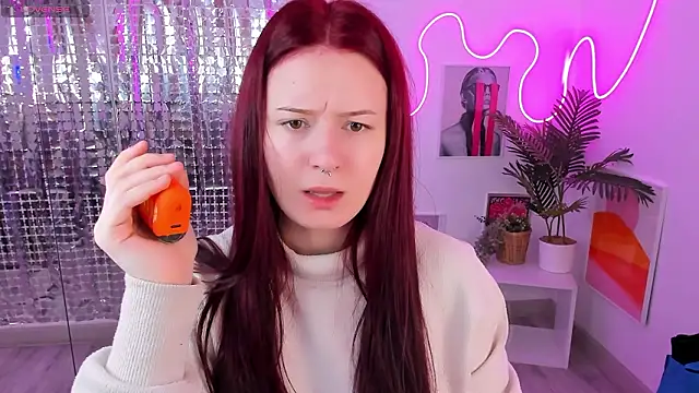 Lily Moonlight online show from 02-12-26, 06:46