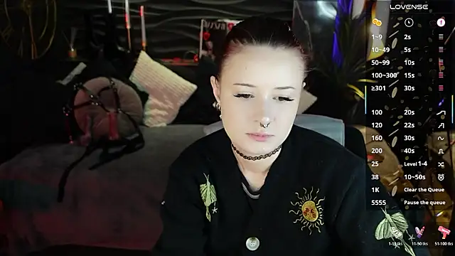 Lily Moonlight online show from 03-27-26, 07:39