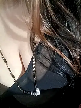 Beautyy38 online show from 12-22-25, 03:17