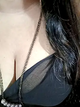 Beautyy38 online show from 10-27-25, 03:07