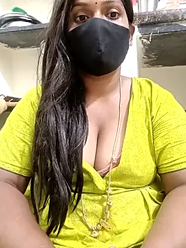 Snapshot of Renuma chatting on 02-19-25, 02:01 Renuma online show from 02-19-25, 02:01