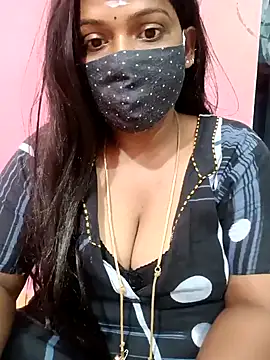 Snapshot of Renuma chatting on 01-08-25, 06:20 Renuma online show from 01-08-25, 06:20