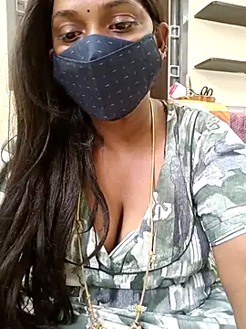Snapshot of Renuma chatting on 02-14-25, 06:45 Renuma online show from 02-14-25, 06:45