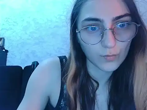 AliceMoonsea online show from 04-07-26, 11:28