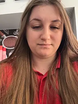 Strawberryyyyik online show from 02-27-26, 06:02