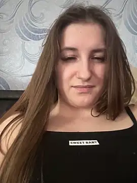 Strawberryyyyik online show from 03-17-25, 09:55
