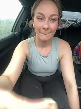 Joanachupa online show from 03-28-26, 03:02