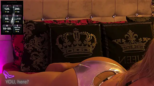 ZoeMesmerize online show from 11-11-25, 07:14