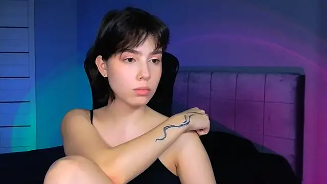 Stacy Gonzales  online show from 11-12-25, 12:09