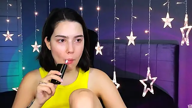 Stacy Gonzales  online show from 10-19-25, 06:49