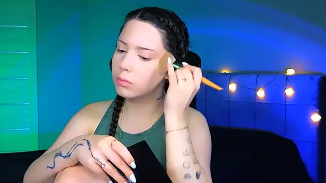 Stacy Gonzales  online show from 03-19-25, 06:03