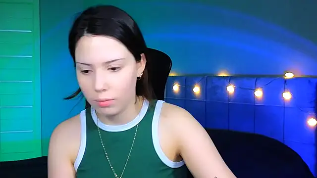 Stacy Gonzales  online show from 02-22-25, 06:28