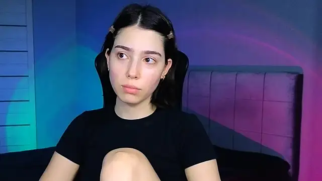 Stacy Gonzales  online show from 12-17-25, 07:24