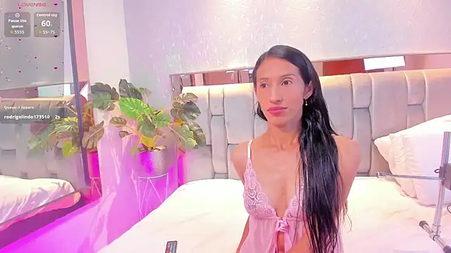 RoseTaylor   online show from 11-19-25, 05:07