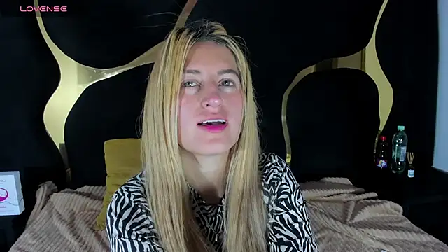 GiaRoussel online show from 02-23-26, 04:40