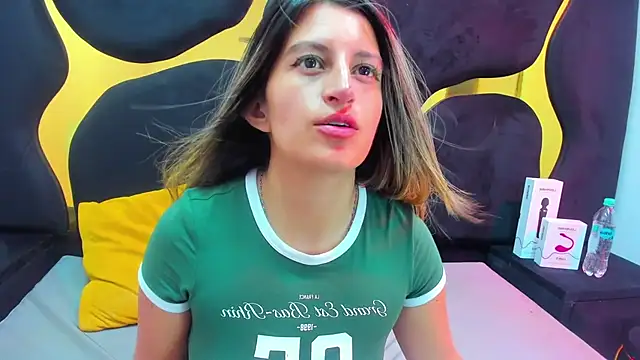 GiaRoussel online show from 11-07-25, 03:38