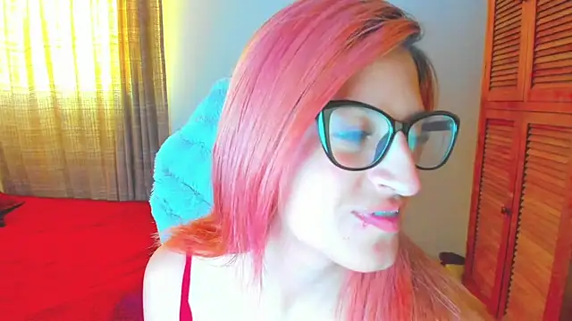 GiaRoussel online show from 06-17-26, 02:27