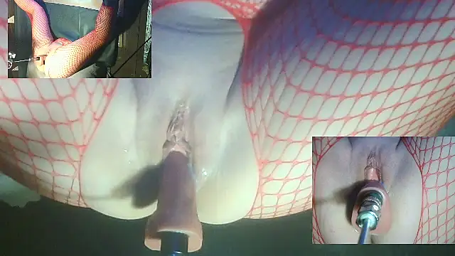 Snapshot of Tweetyke chatting on 10-08-25, 10:10 Tweetyke online show from 10-08-25, 10:10